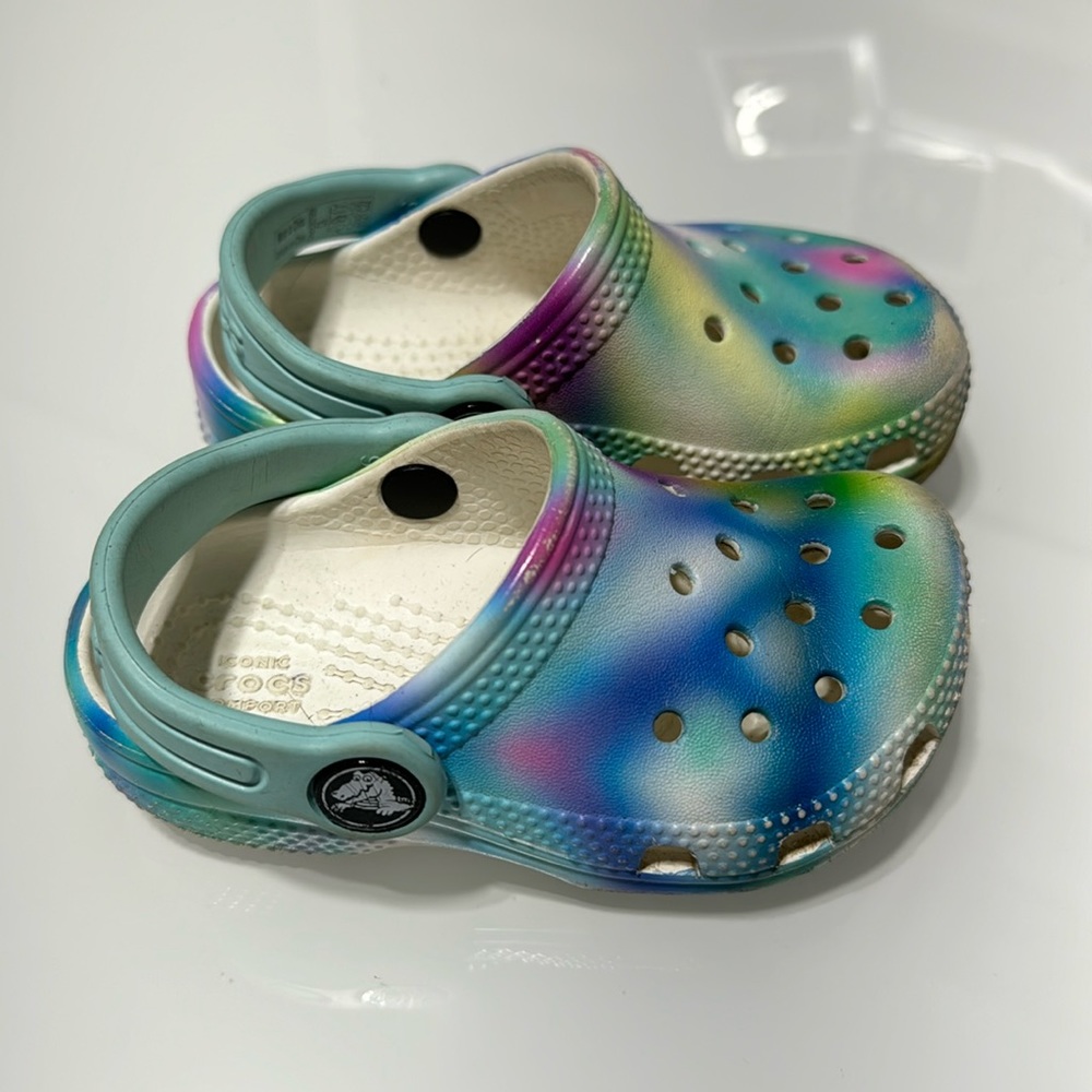 Toddler size 6 crocs